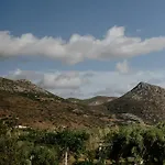 Pnoes Skyros Kalamitsa