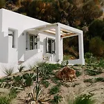 Pnoes Skyros Kalamitsa