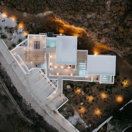 Гостевой дом Pnoes Skyros 4*